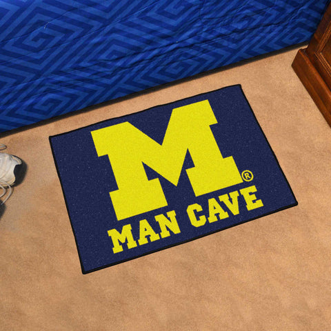 Michigan Wolverines Man Cave Starter 19"x30" 