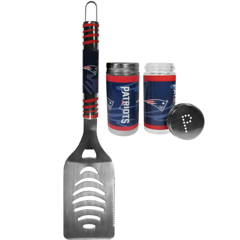 New England Patriots   Tailgater Spatula and Salt and Pepper Shakers 