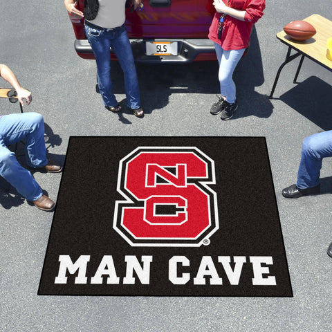 North Carolina State Wolfpack Man Cave Tailgater 59.5"x71" 