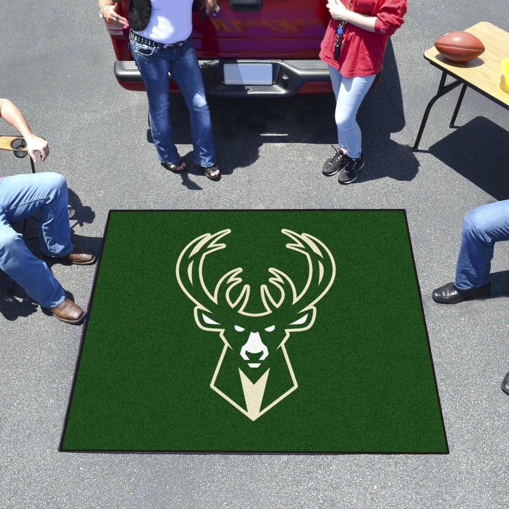 Milwaukee Bucks Tailgater Mat 59.5"x71" 