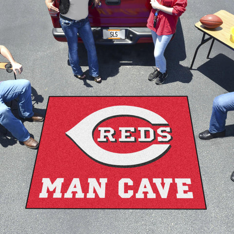 Cincinnati Reds Man Cave Tailgater 59.5"x71" 