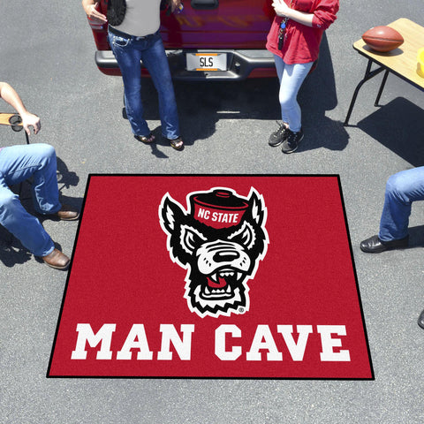 North Carolina State Wolfpack Man Cave Tailgater 59.5"x71" 